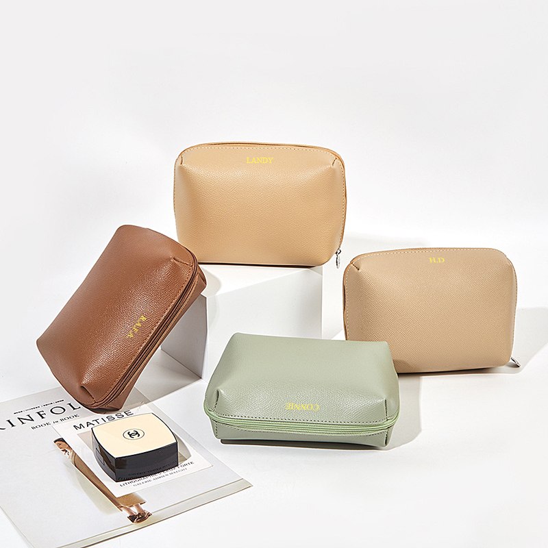 カスタムレター高級PUレザー化粧ポーチ　名入れ彫刻　大容量ト - Luxury Bags Name For Women のレビューと価格