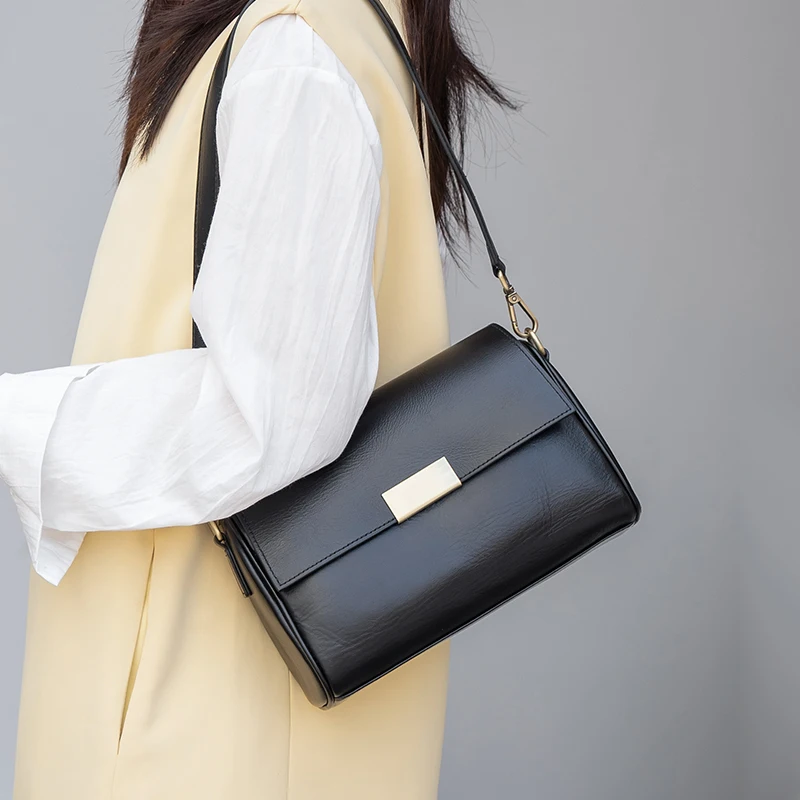 牛革女性のショルダーバッグクロスボディバッグレトロ多用途レデ - Luxury Bags Wholesale のレビューと価格