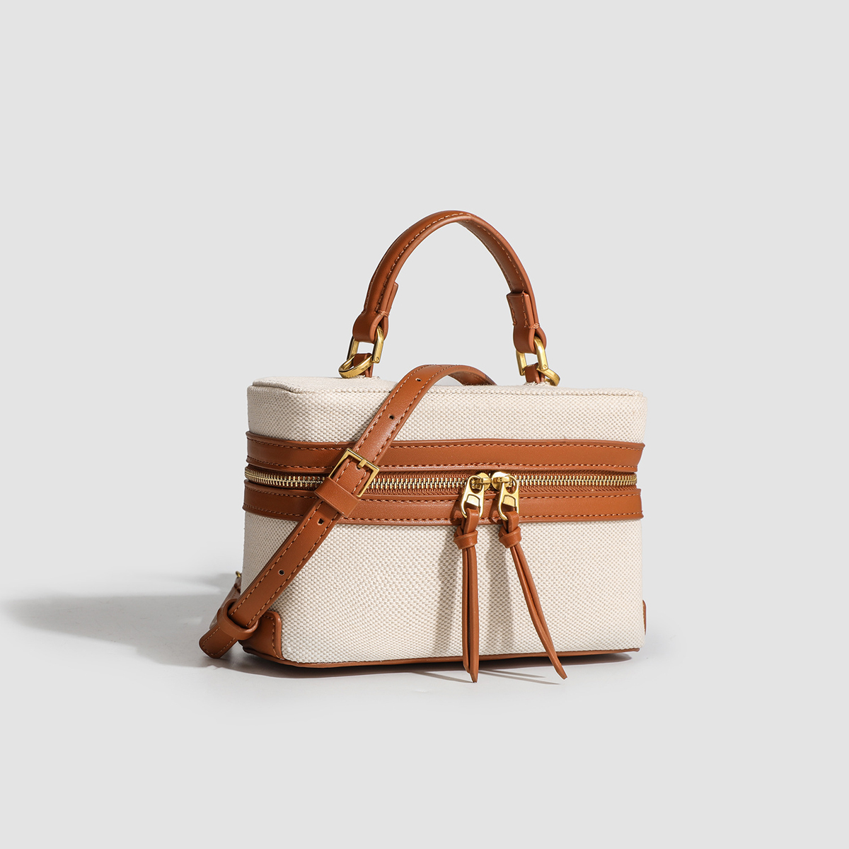 女性のレトロなキャンバススプライスランチボックス、通勤ポータ - Luxury Bags Jacquemus のレビューと価格